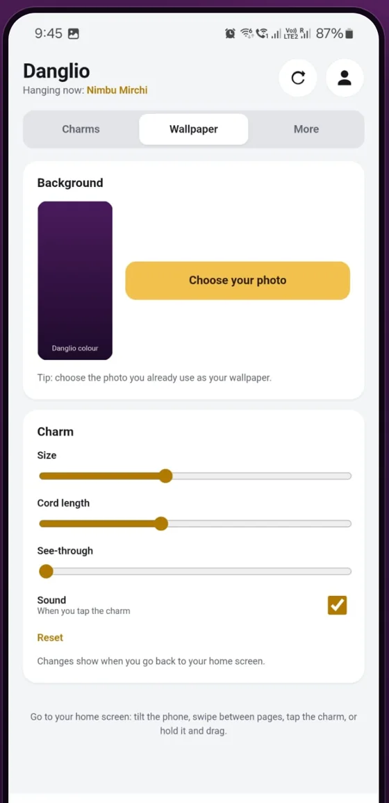 Danglio wallpaper settings on Android: background photo, charm size and cord length